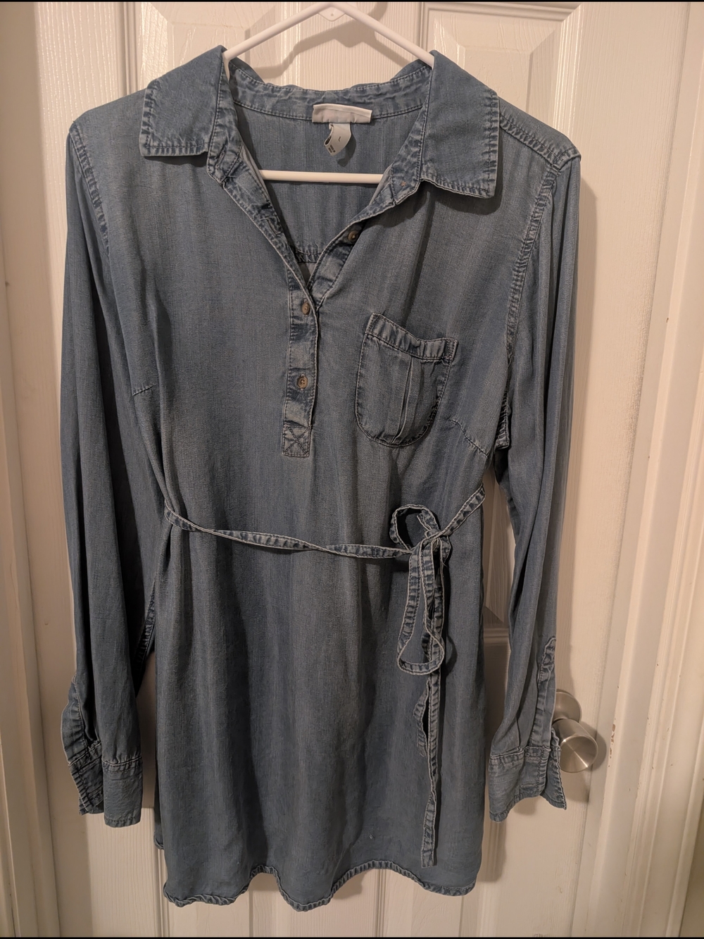 Liz Lange Maternity Light Blue Denim Long Sleeve Shirt Dress